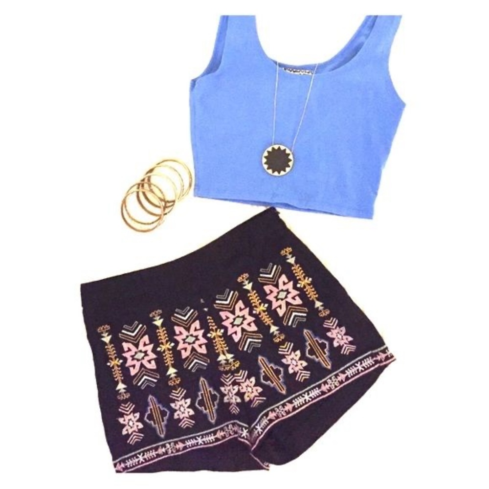 Anthropologie Champagne & Strawberry Shorts Size M - Picture 2 of 4